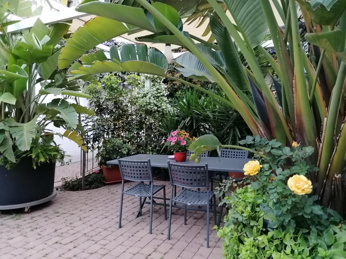 La Foresteria Garden Boutique B&B Catania Eksteriør billede